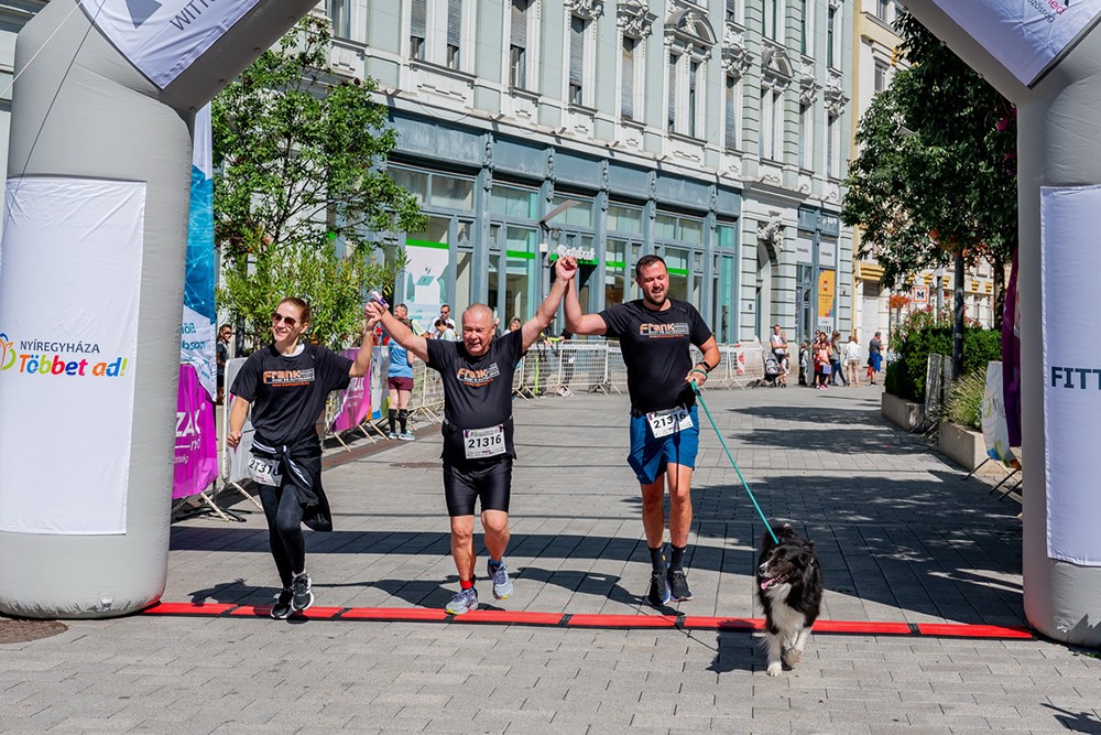 Nevezés - Félmaraton trió